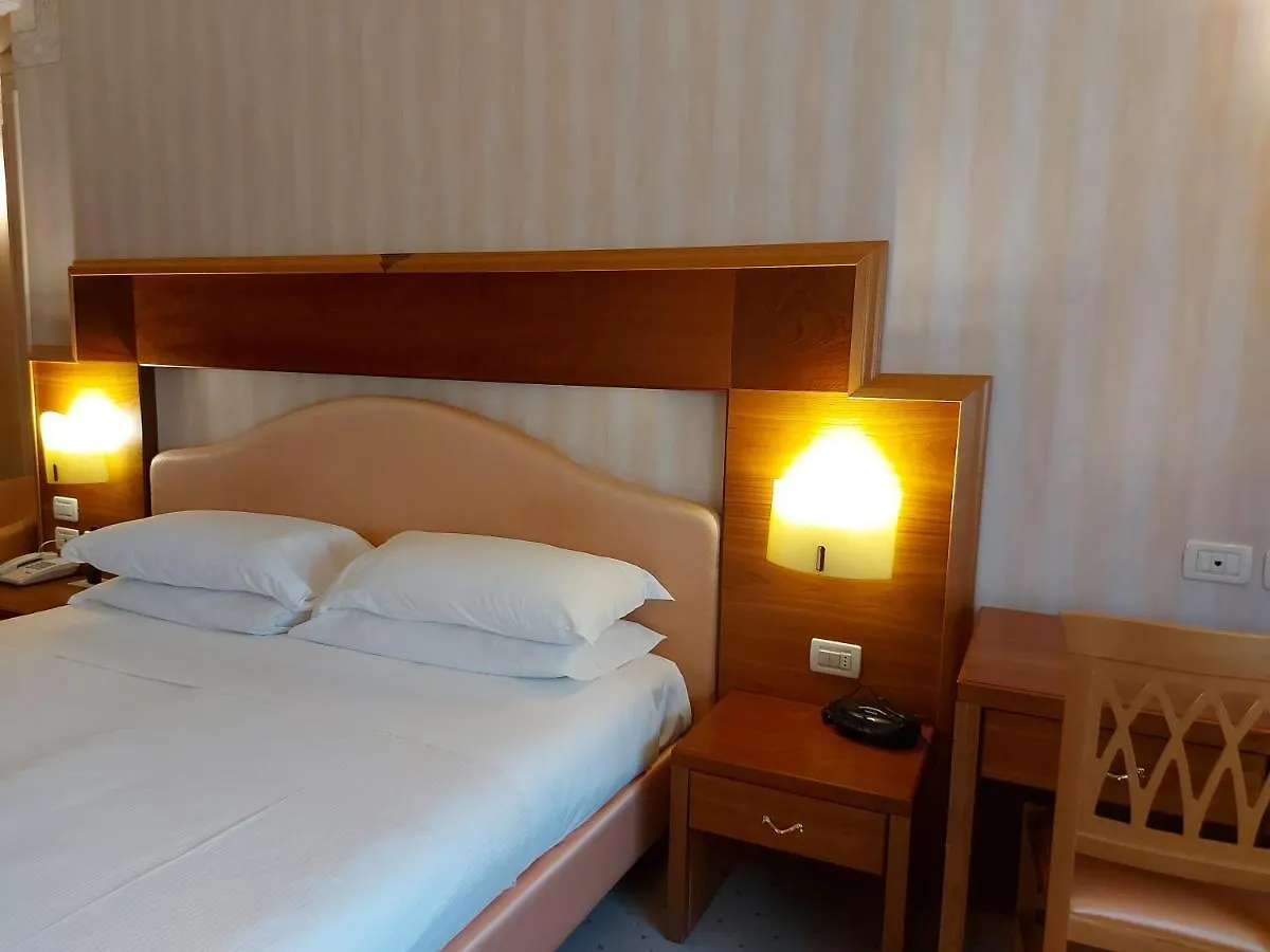 Phi Hotel Astoria Susegana 4*,  Italië
