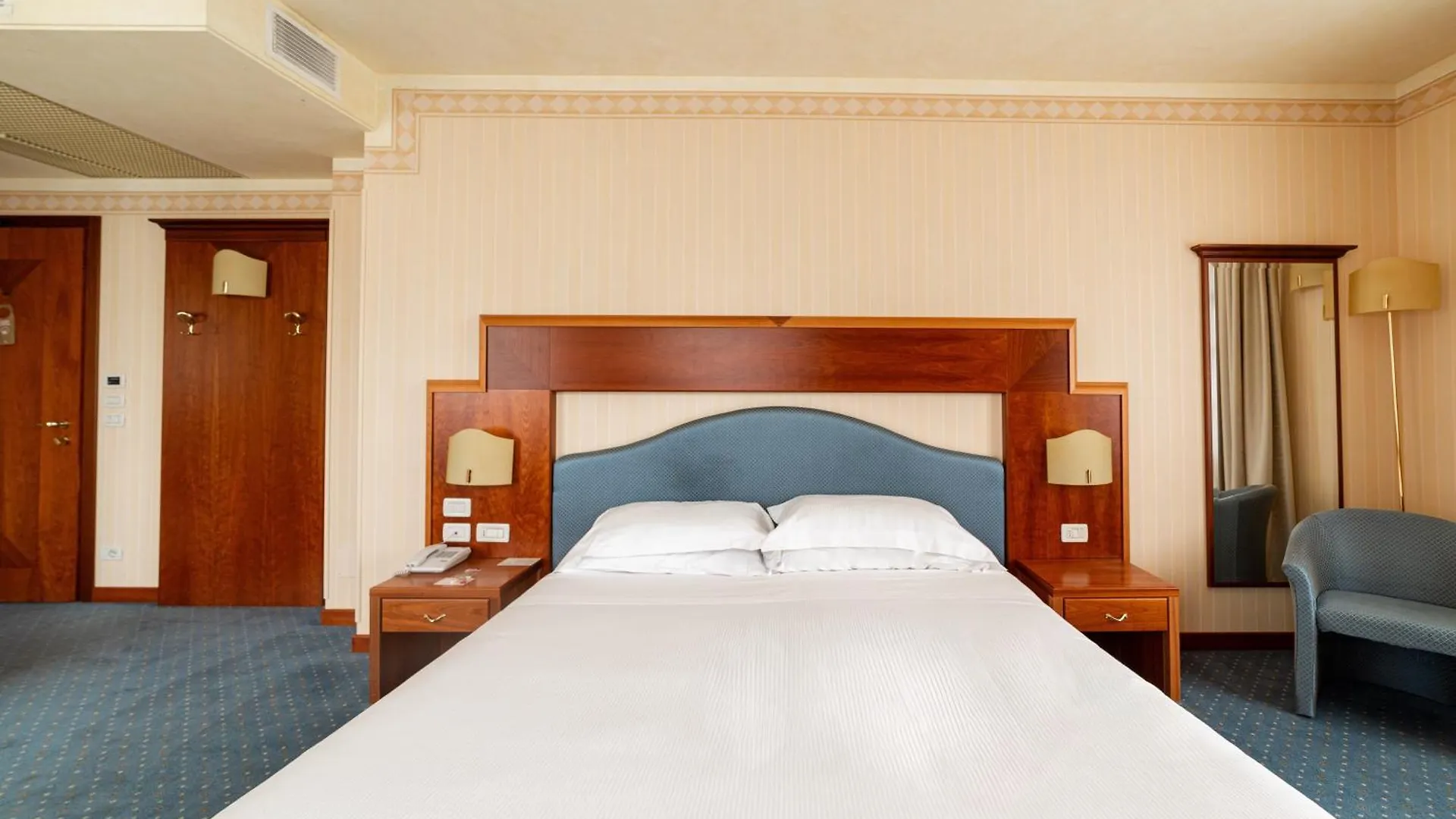 Phi Hotel Astoria Susegana