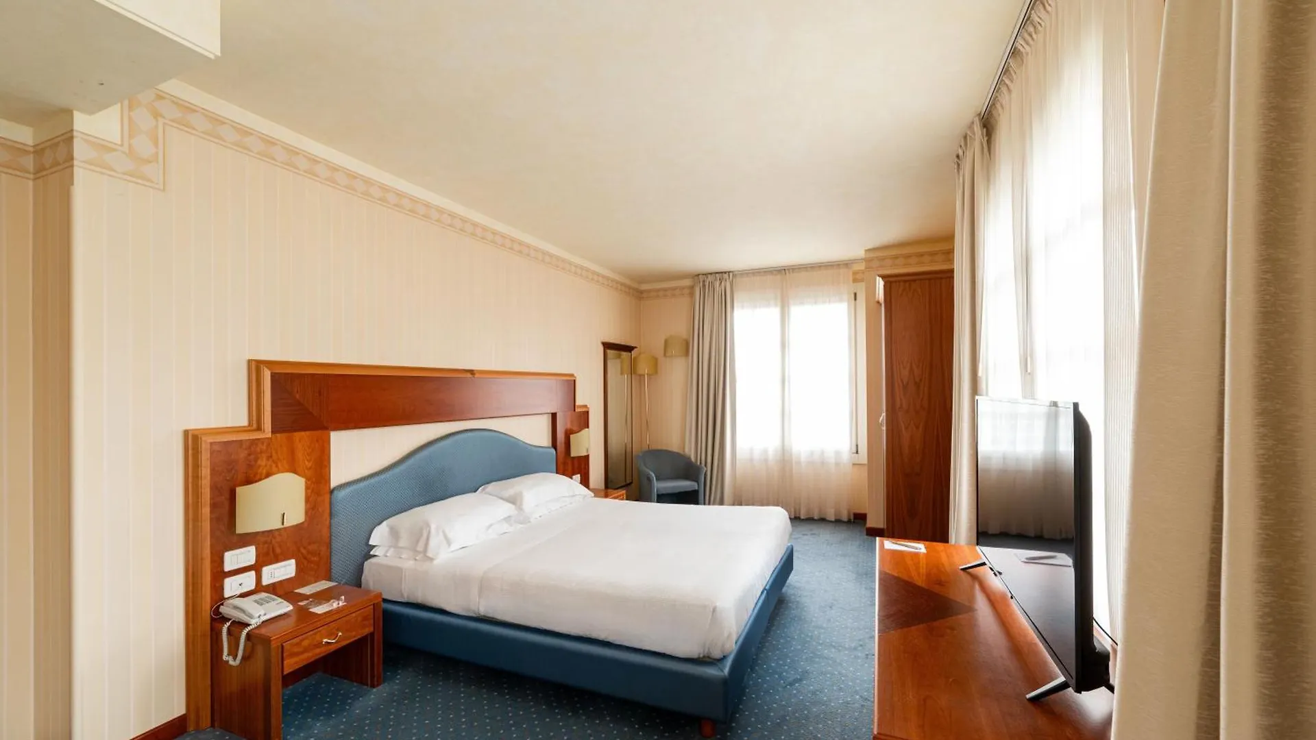Phi Hotel Astoria Susegana